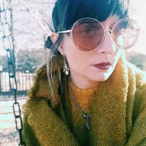 Meet your Posher, Tabitha